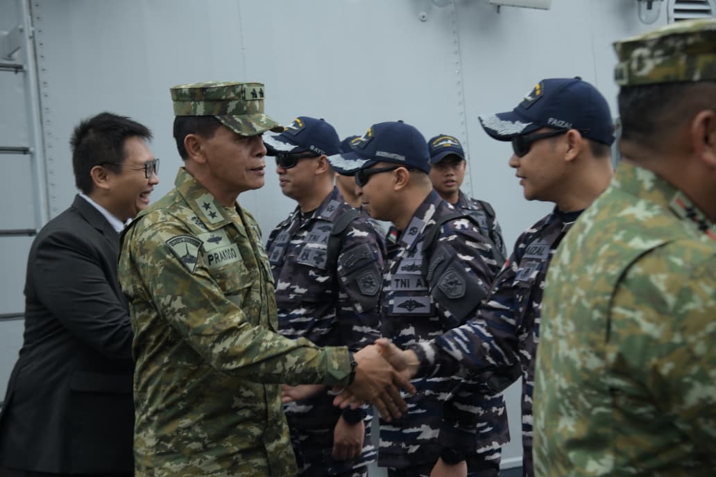 Basarnas Hadiri Penyambutan KRI Prabu Siliwangi-321 di Tanjung Priok